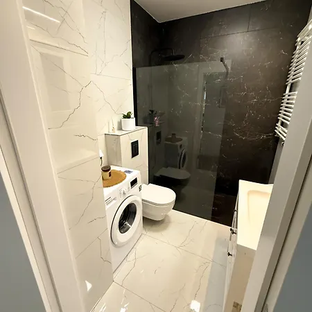 Oliwa Przy Parku Small Private Garden And Free Parking Apartment