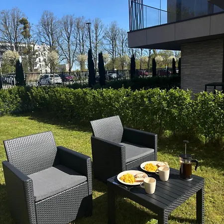 Oliwa Przy Parku Small Private Garden And Free Parking 그단스크
