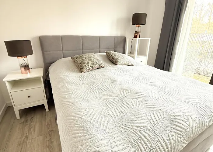 Oliwa Przy Parku Small Private Garden And Free Parking *