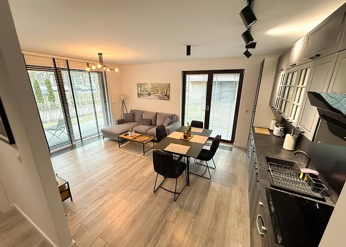 Oliwa Przy Parku Small Private Garden And Free Parking Apartment