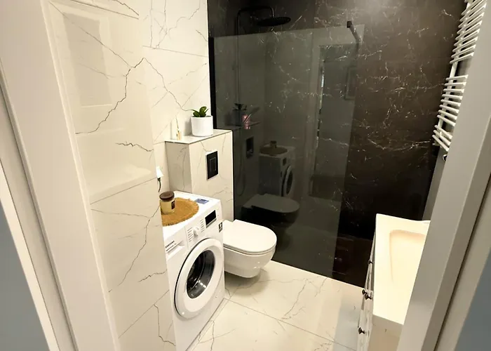 Oliwa Przy Parku Small Private Garden And Free Parking Apartment