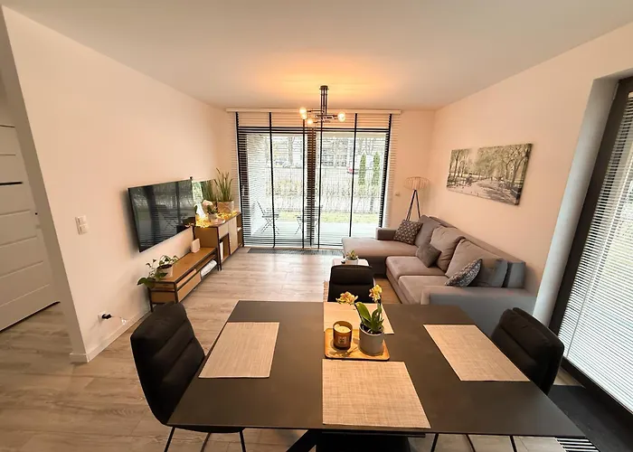 Oliwa Przy Parku Small Private Garden And Free Parking Apartment *