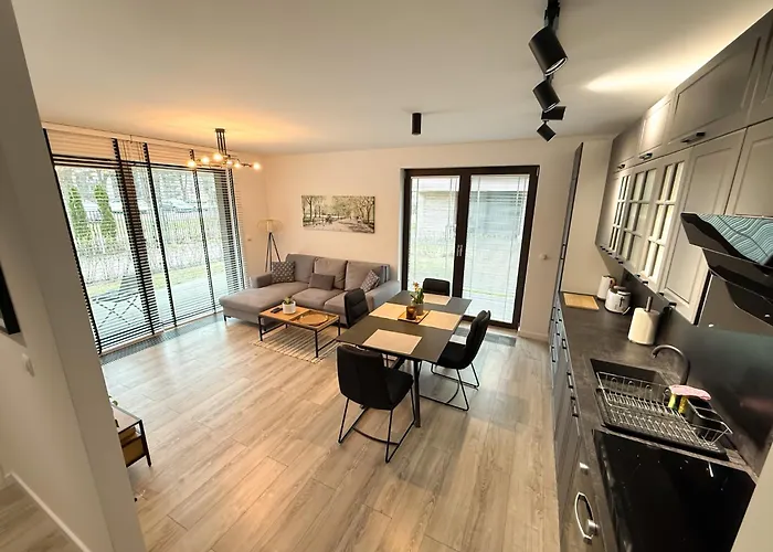 Oliwa Przy Parku Small Private Garden And Free Parking Appartement Gdańsk