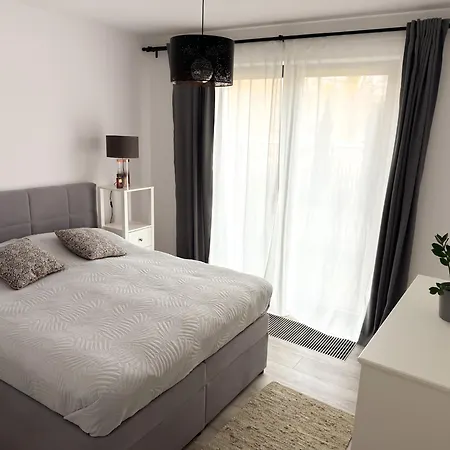 Апартаменты Oliwa Przy Parku Small Private Garden And Free Parking