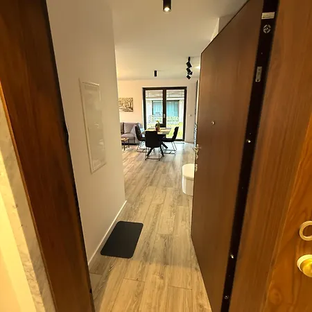 Апартаменты Oliwa Przy Parku Small Private Garden And Free Parking *